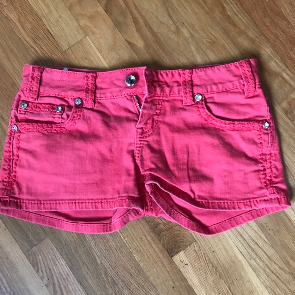 Rock & Roll Cowgirl coral shorts